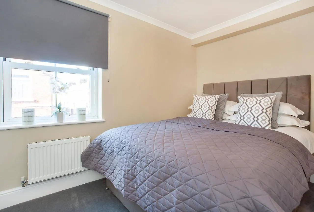Knavesmire Mews 3 Bedrooms-Free Parking York