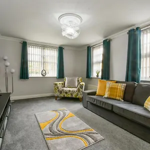 Phoenix Apartment Near The Station Apartment